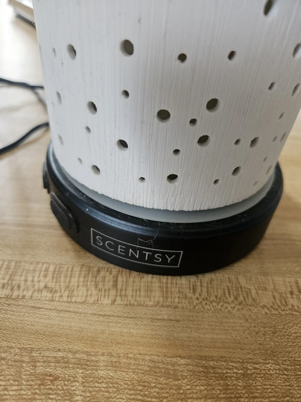 Scentsy White Ceramic Plug-In Diffuser  White